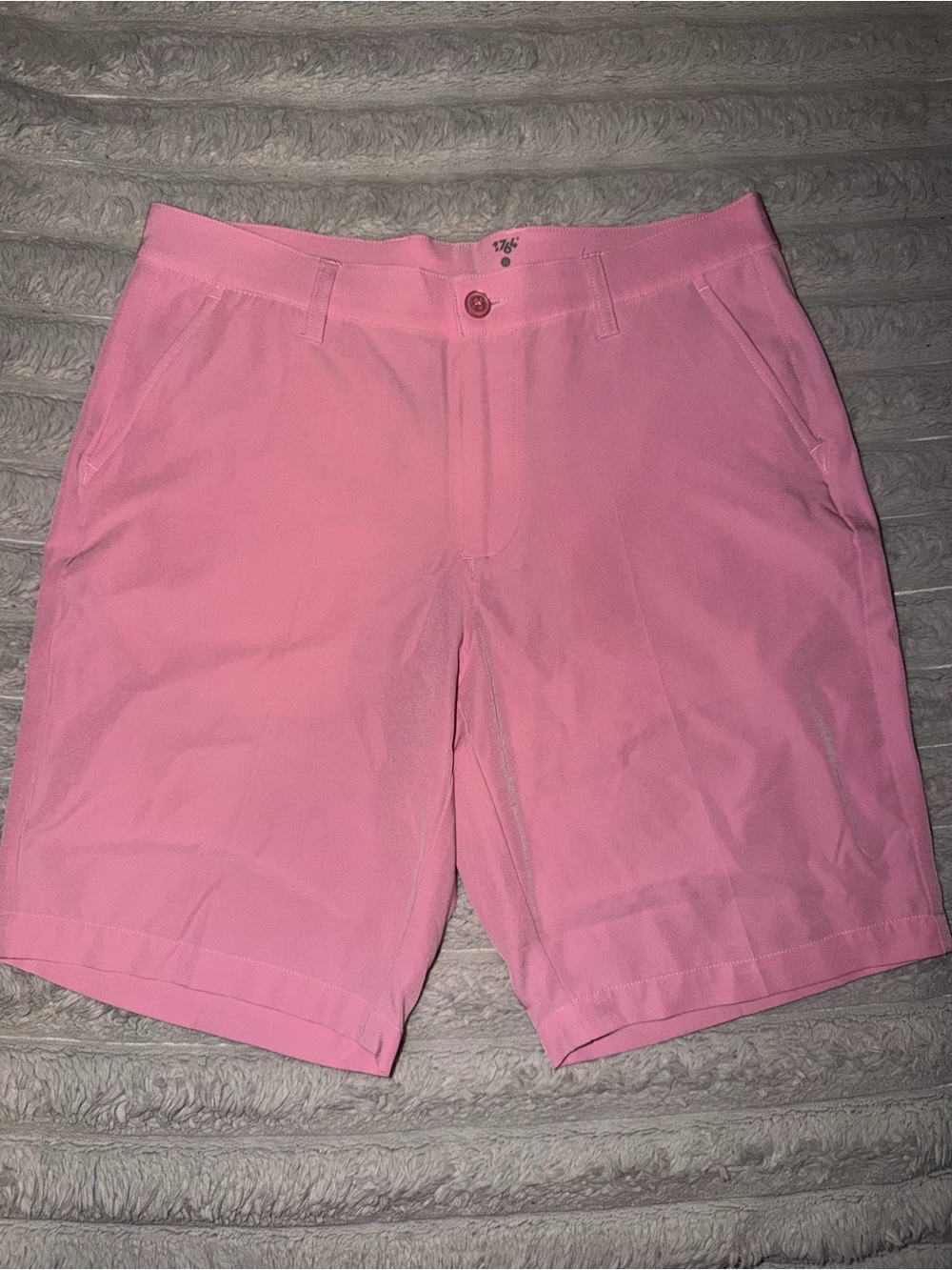 Men's Flat Front Pink Casual Shorts - Classic Everyday Style
